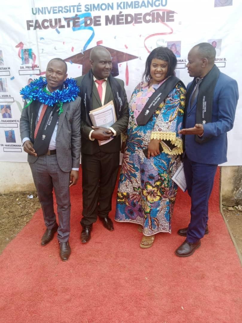 Professeur donnant cours